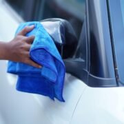BLACKBIRD Microfiber Car & Bike Cleaning Cloth Soft 450 GSM (40 X 60 CM) - Image 3